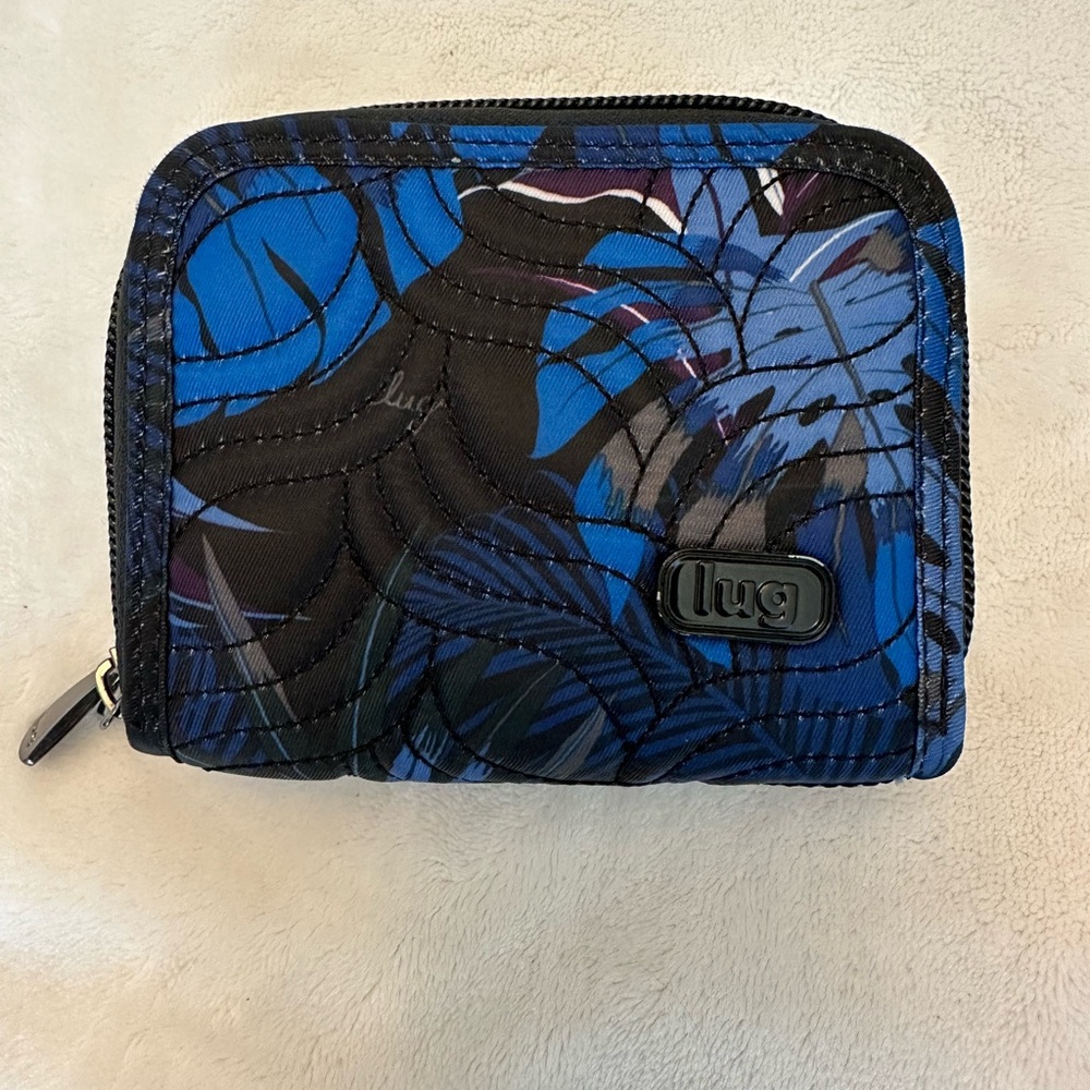 Lug Splits RFID Compact RFID Wallet in Quilted Botanical Black